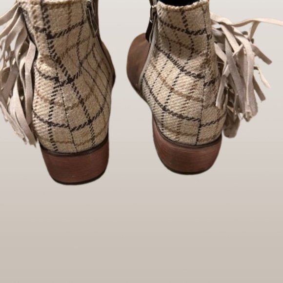 Distressed Brown Plaid & Fringe Bootie  4147  NWOB Boutique - Picture 2 of 7
